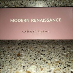Anastasia Beverly Hills Modern Renaissance in Soft Pink